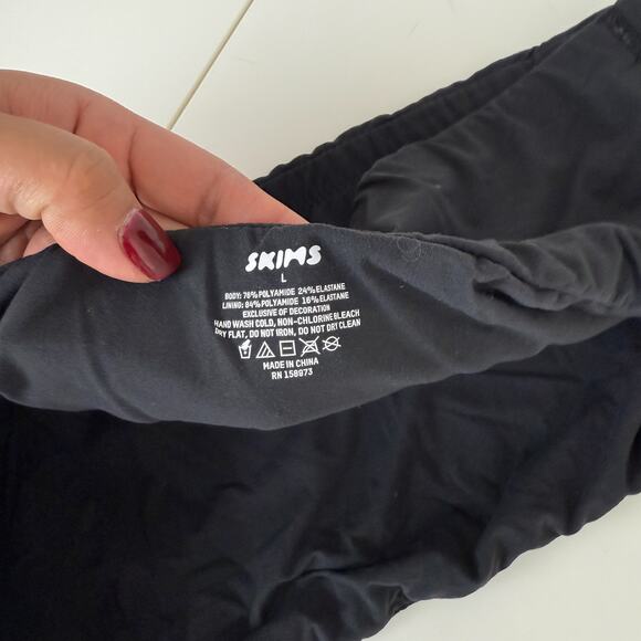 Skims Strapless Bandeau Bralette Bra Onyx Black - L - Picture 4 of 5